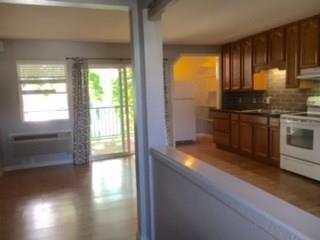 Building Photo - 1214 Barton Hills Dr