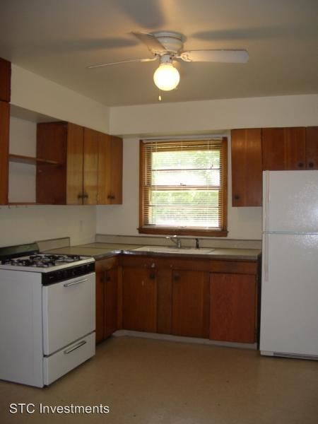 Building Photo - 4 br, 1 bath House - 716 N. Albert