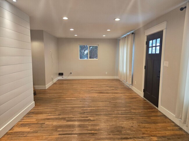 Building Photo - Charming Updated Payson 3bd 2ba Home