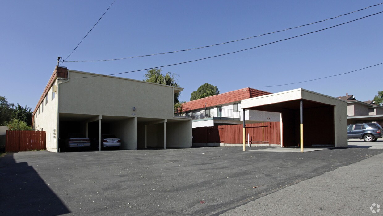 Building Photo - 170 Linda Way