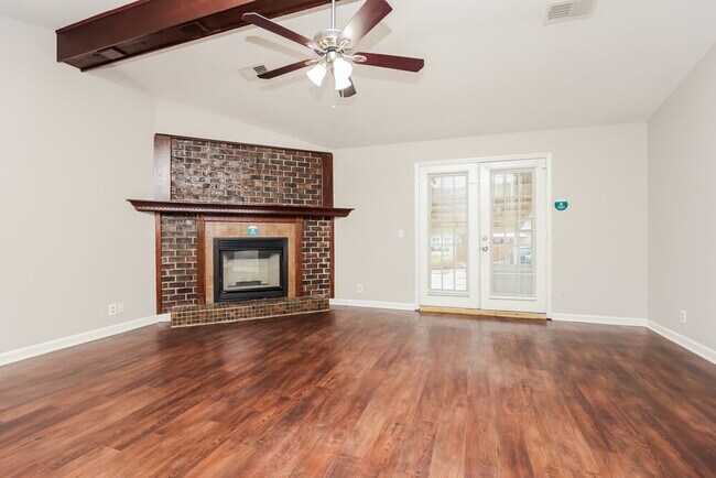 Building Photo - 3860 Priest Lake Dr