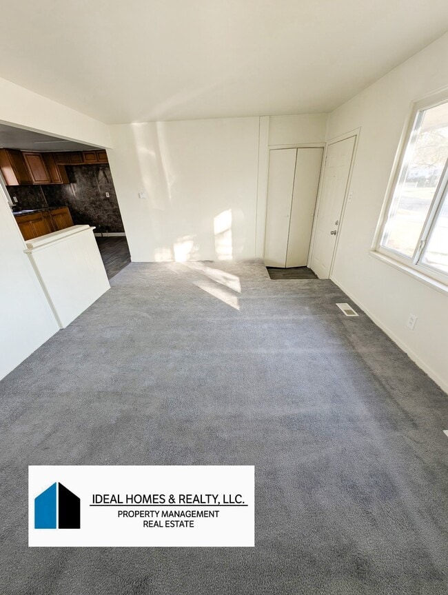 Foto del edificio - 5487 Clubok Dr