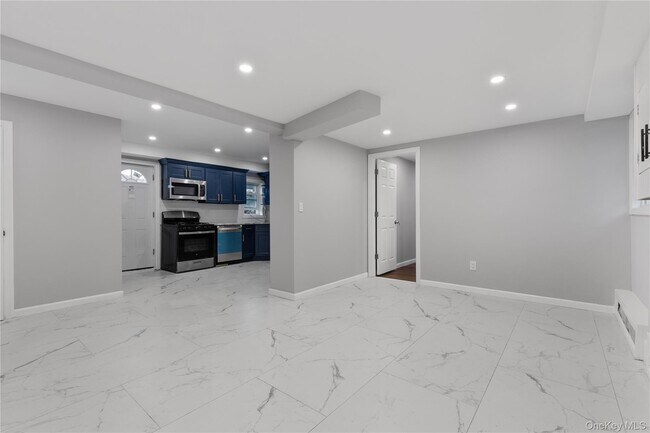 Foto del edificio - 840 E Broadway