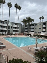 Building Photo - 4915 Tyrone Ave