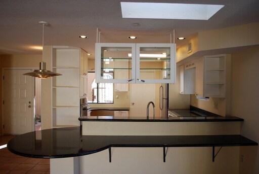 Building Photo - 5430 N Camino de las Brisas