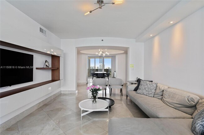Building Photo - 19111 Collins Ave