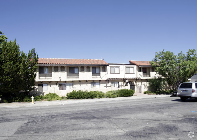 Foto del edificio - 38503 5th St E