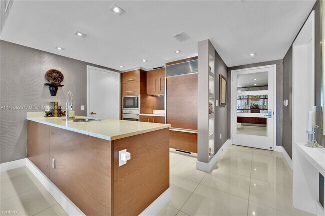 Foto del edificio - 2 br, 2 bath Condo - 475 Brickell Ave Apt ...