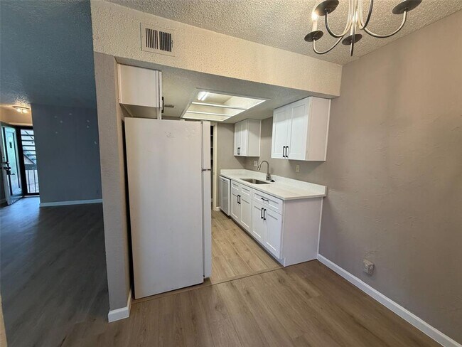 Foto del edificio - 2600 Penny Ln