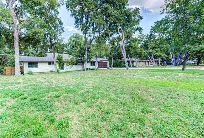 Building Photo - 6106 Shoal Creek Blvd