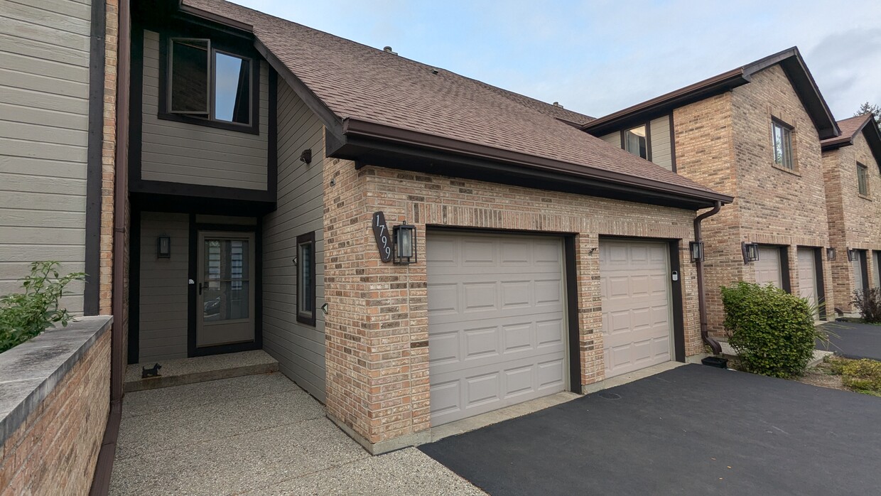 Foto principal - 1799 Monterey Ct