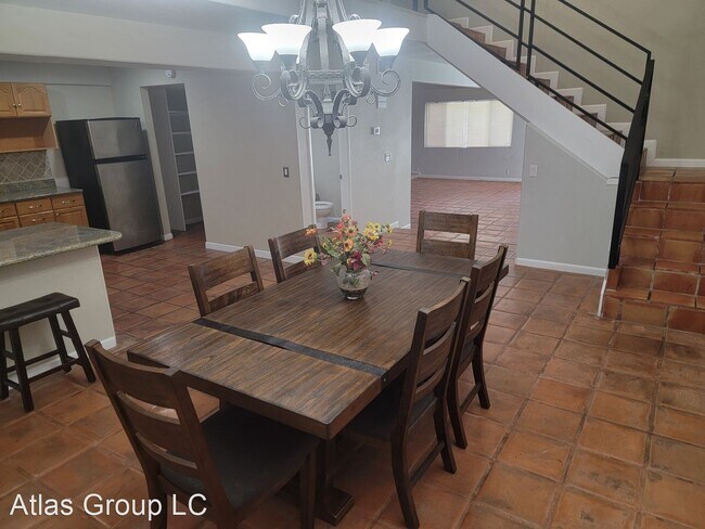Foto del edificio - 3 br, 2.5 bath House - 908 Vegas Valley Dr.