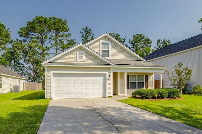 Building Photo - Spacious & Beautifully Maintained 5BR/3BA ...