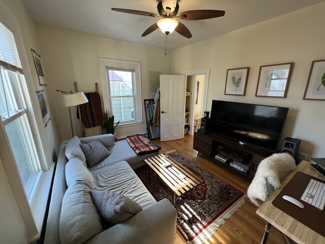 Building Photo - 12 Claremon St