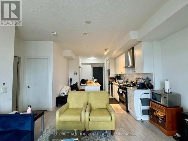 Building Photo - 55 Duke St W