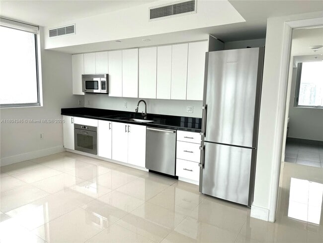 Foto del edificio - 92 SW 3rd St