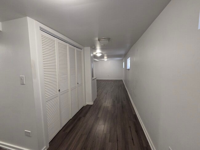 Foto del edificio - 5718 W Melrose St