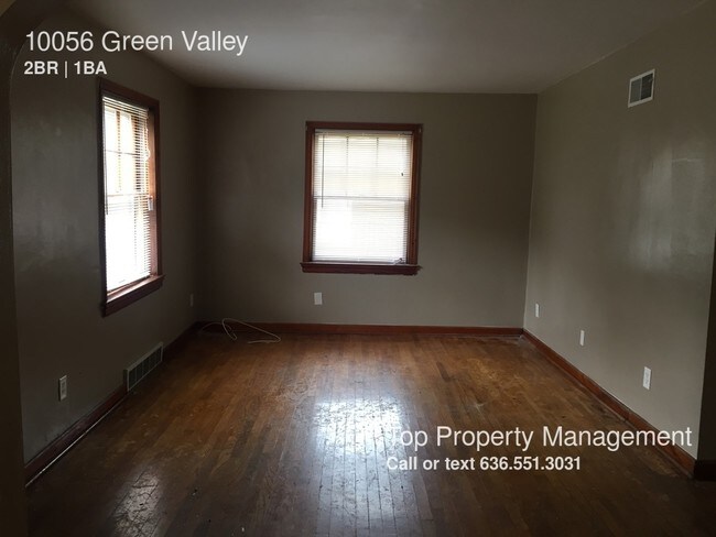 Foto del edificio - 10056 Green Valley Dr