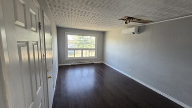 Building Photo - 81 Killam Dr