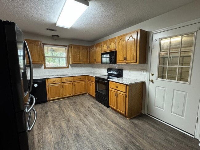 Building Photo - 102 S Gala Ct