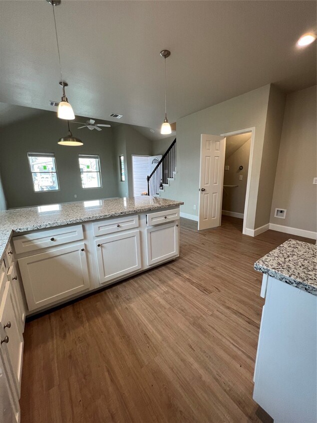 Foto principal - 9718 Pelsey St