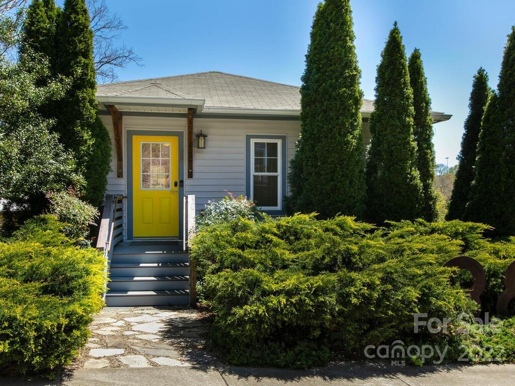 Foto principal - 38 Jefferson Dr