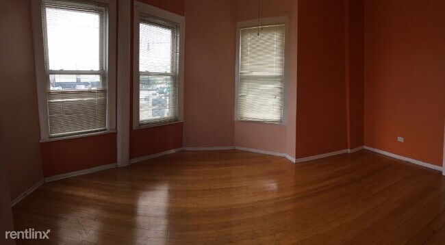 Foto del edificio - 802 W 31st St