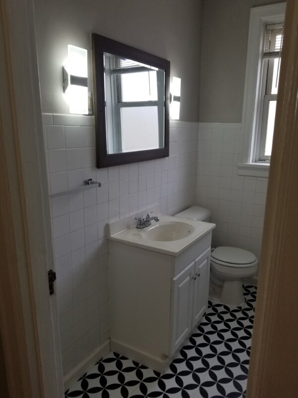 Building Photo - 6915 Alabama Ave