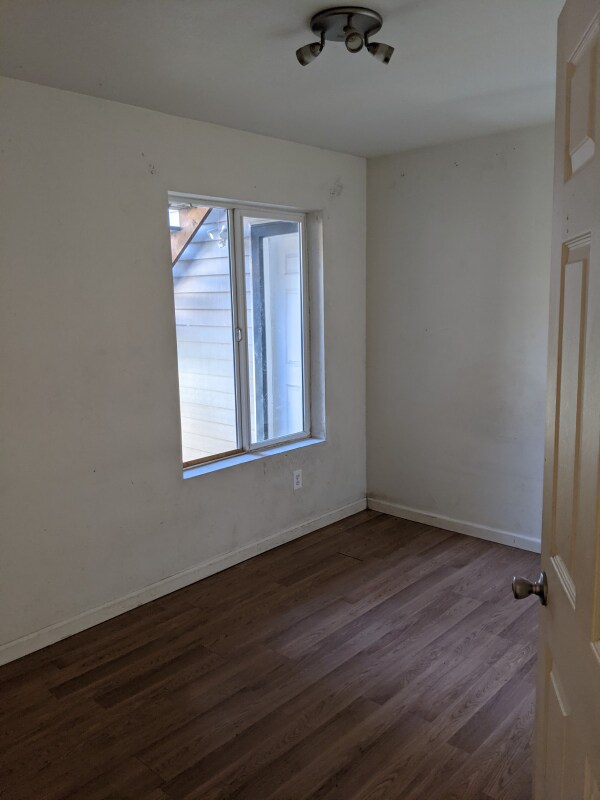 Foto del edificio - 14301 Mill Ct
