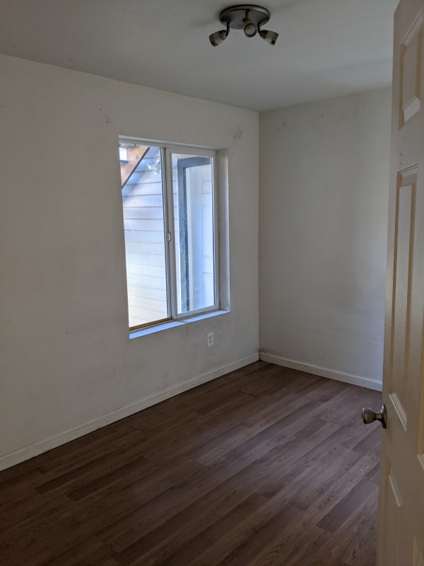 Building Photo - 14301 Mill Ct
