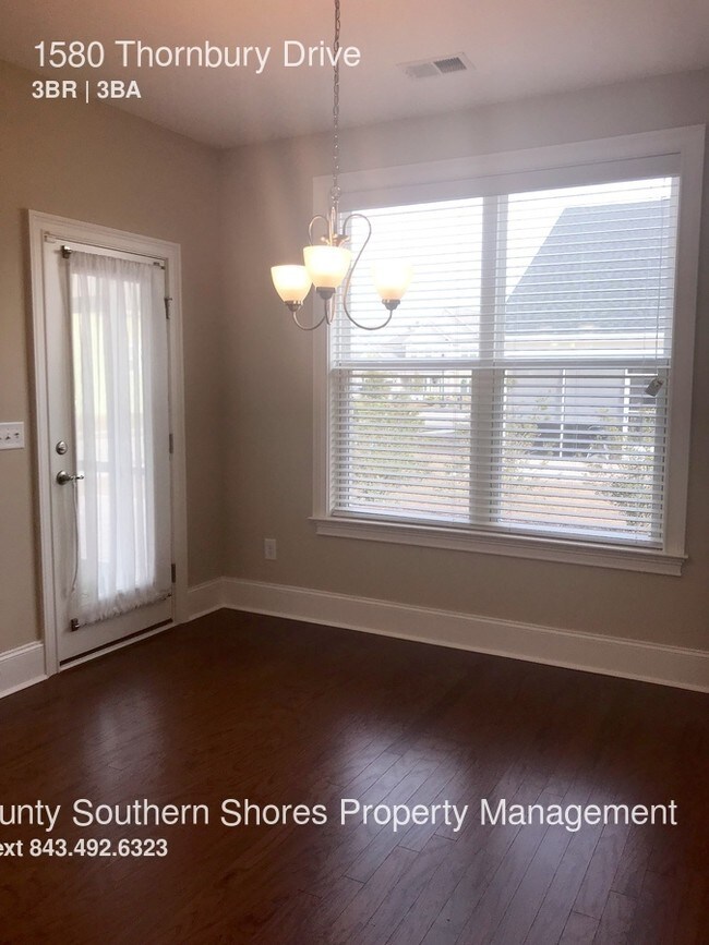 Building Photo - 1580 Thornbury Dr
