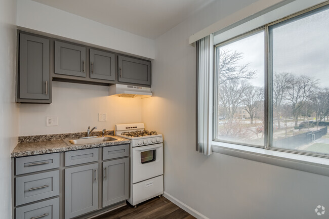 Studio, 1 BA - Johnson Legacy Apartments