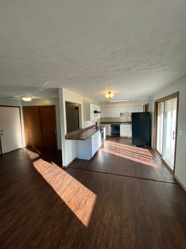 Building Photo - 1612 E Harrison St