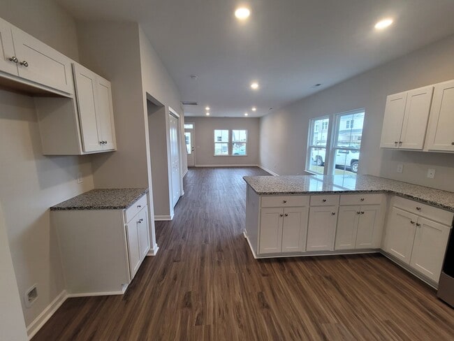 Photo - Welcome to our townhouse in the beautiful location of Leland, NC.