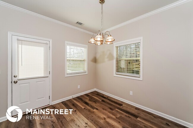 Foto del edificio - 2554 Summit Park Rd