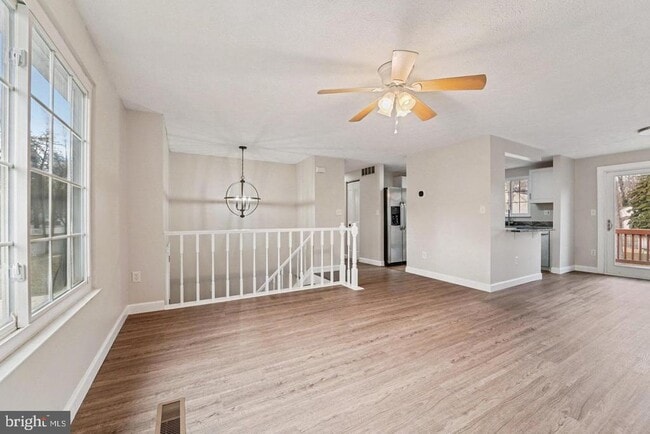 Building Photo - 308 Raussell Pl