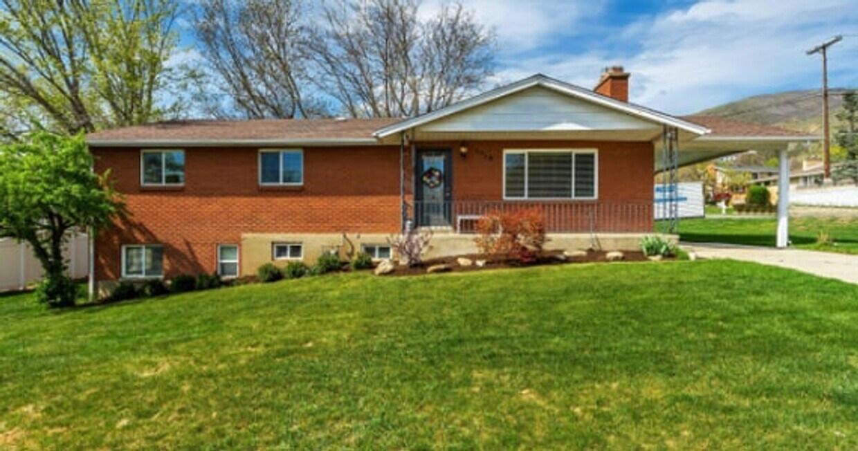 Foto principal - Charming 4BR House in Bountiful