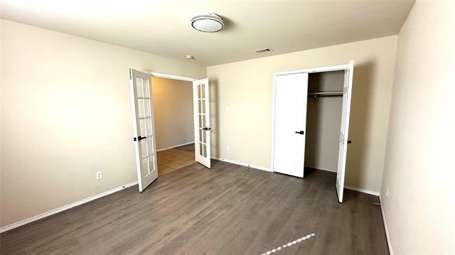 Building Photo - 817 Lark Dr