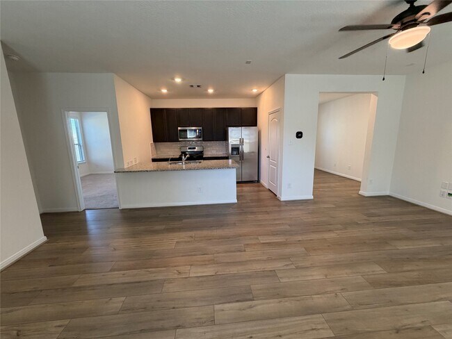 Foto del edificio - 2877 Grand Anse Dr