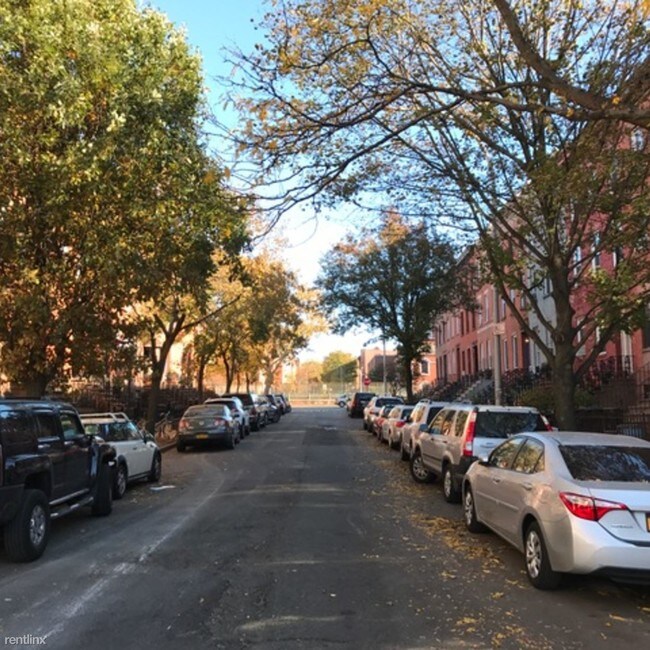 Foto del edificio - 68 Carroll St