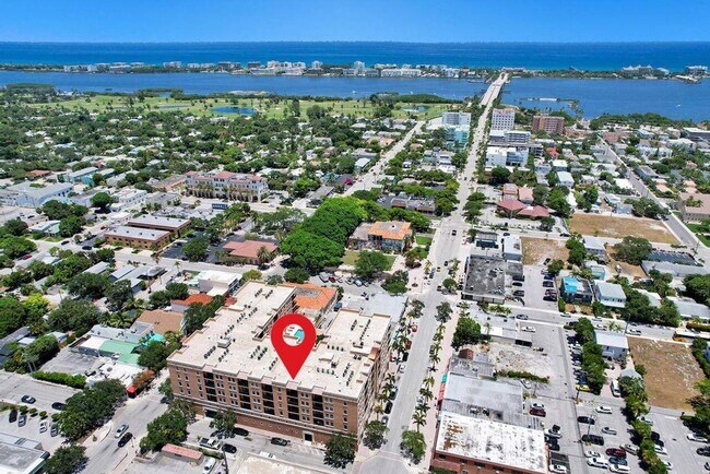 Foto del edificio - 511 Lucerne Ave