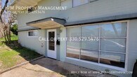 Primary Photo - Nice Open Layout 2 Bedroom Duplex