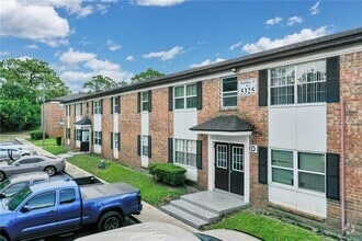 Building Photo - 5325 Curry Ford Rd