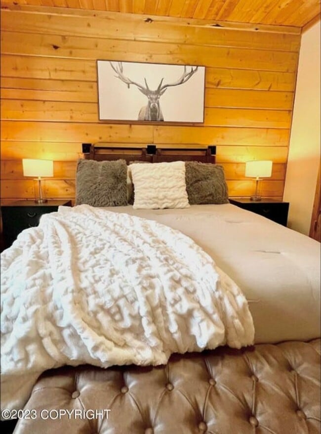 Building Photo - FURNISHED KENAI CABIN