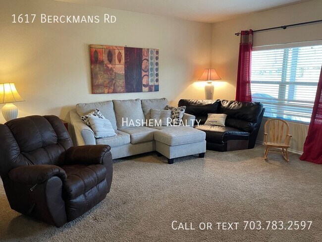 Foto del edificio - 1617 Berckmans Rd