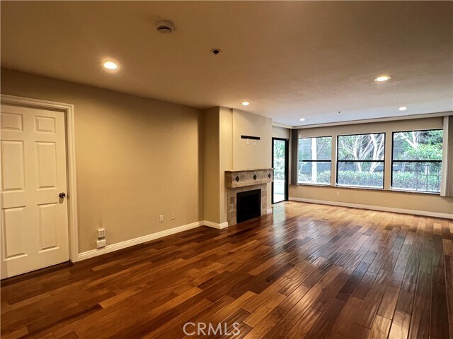 Foto del edificio - 280 Cagney Ln