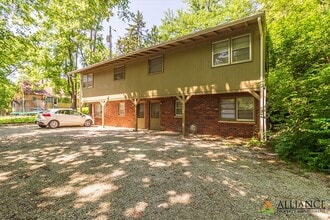 Building Photo - 1725 Houston St