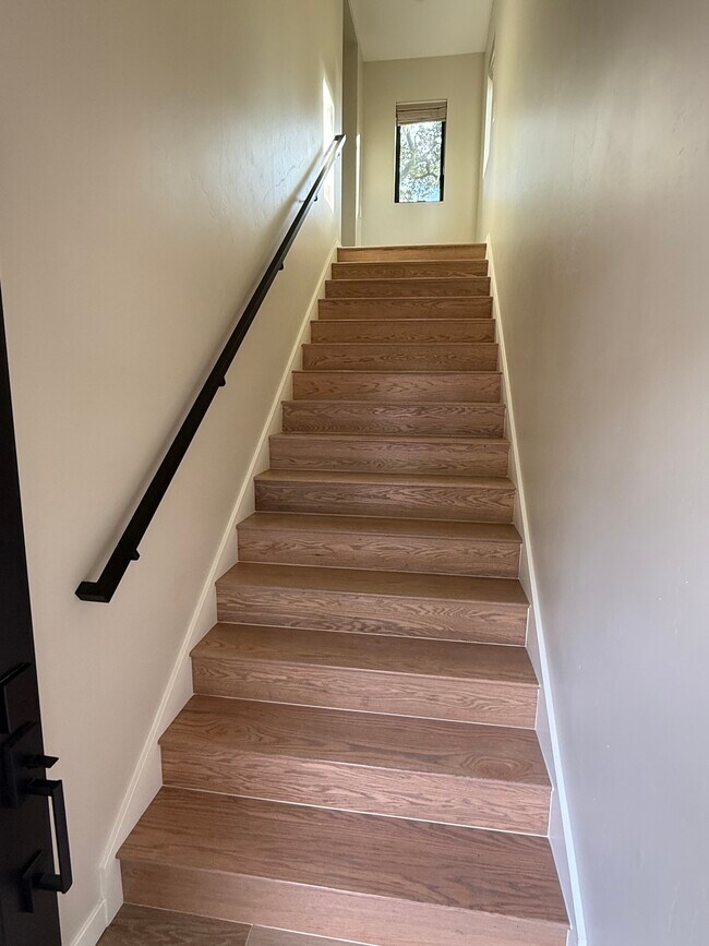 Foto del edificio - 5780 Violeta Ave