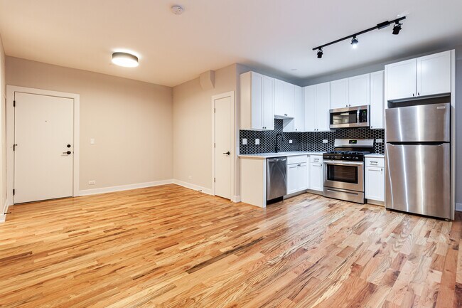 Foto del edificio - 655 W Wrightwood Ave