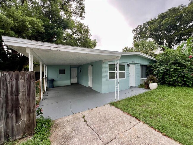 Foto del edificio - 5751 Louisiana Ave